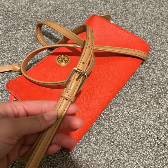 Tory Burch Crossbody Purse - Picture 4 of 11